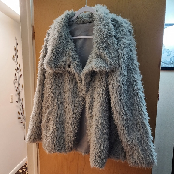 Faux Fur Coat - Picture 2 of 11